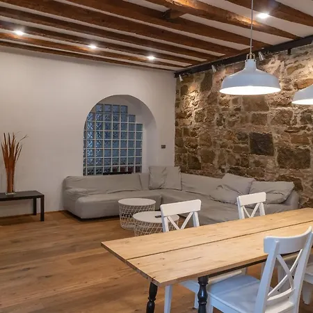 Hadithi Trieste, Tra Le Rive E Piazza Unita Apartamento